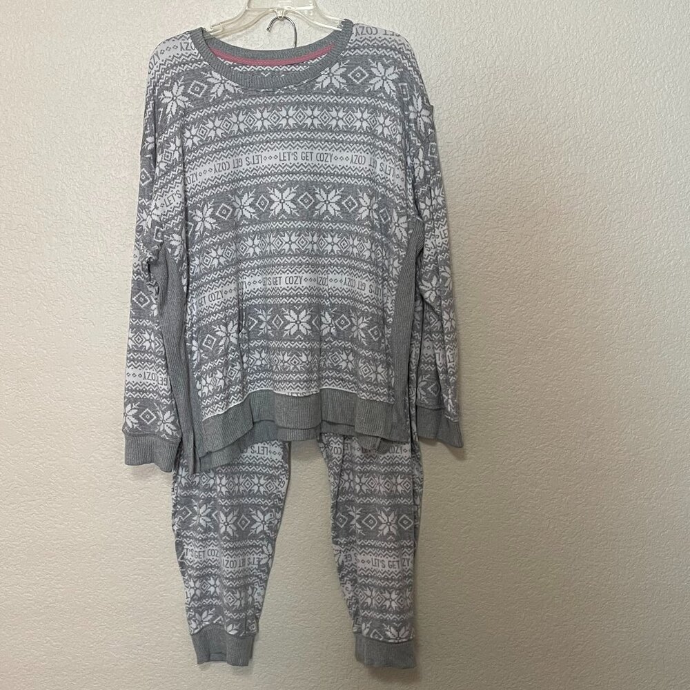 Cuddl Duds Pajama set